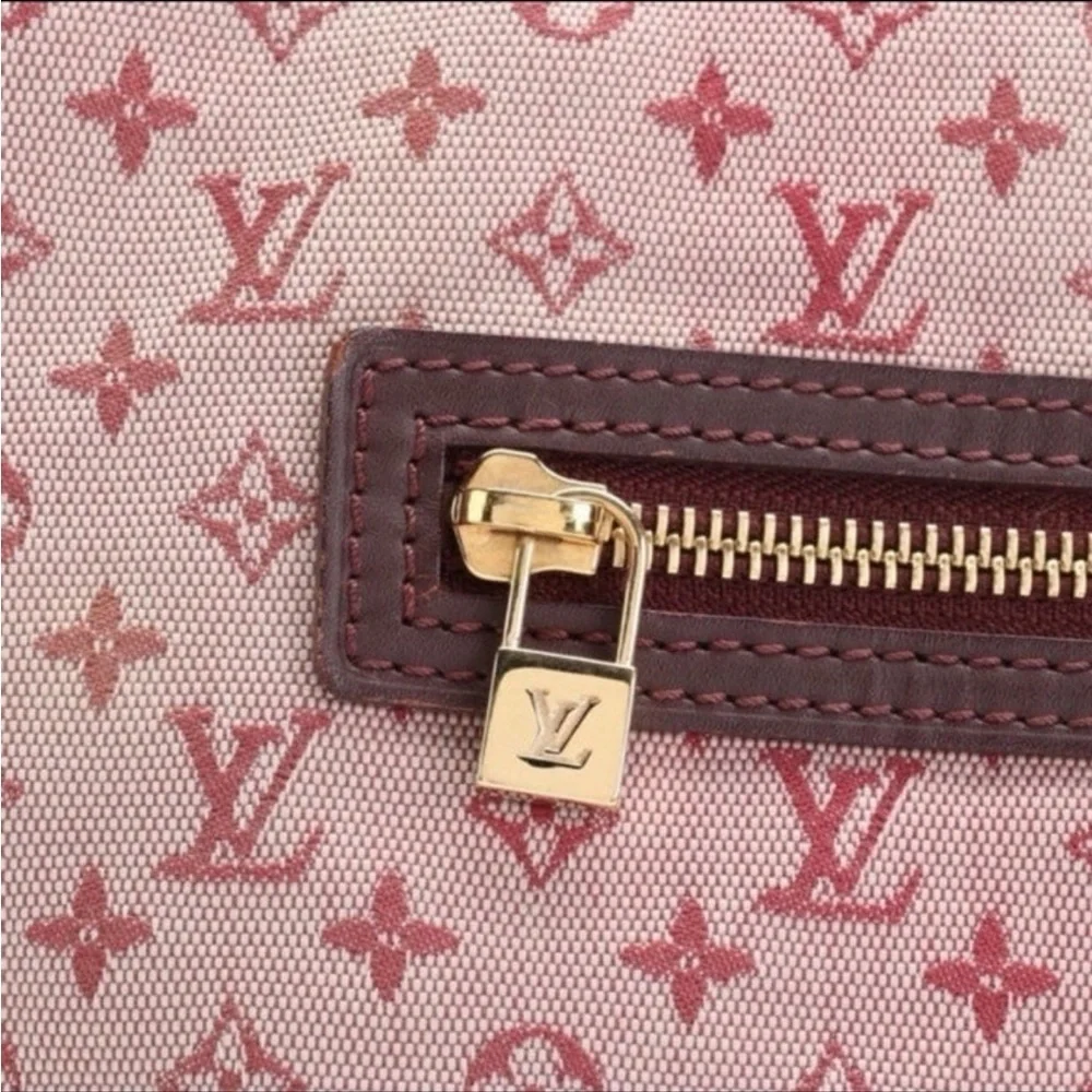 Certified Authentic Louis Vuitton Tote